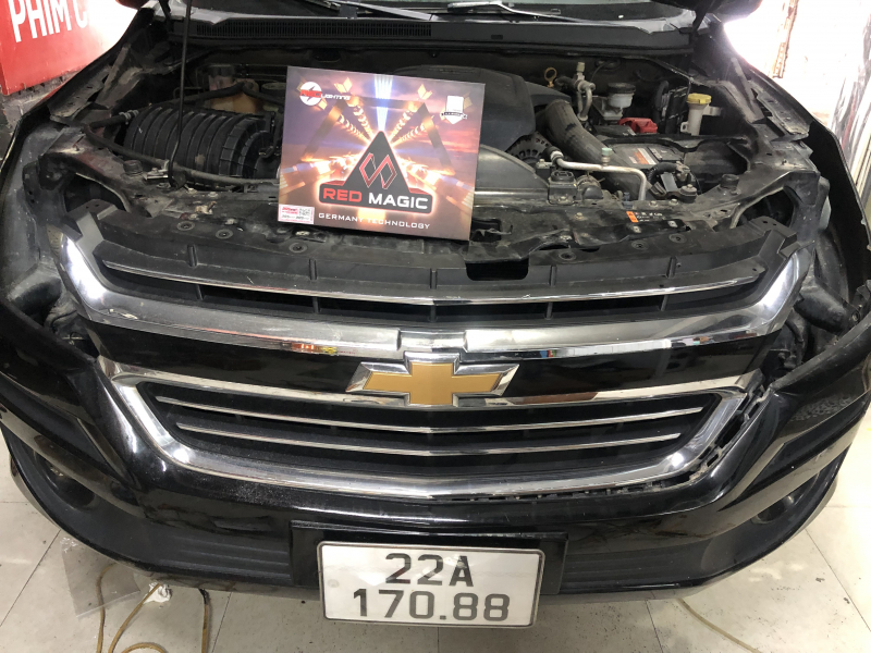 Độ đèn nâng cấp ánh sáng bi Red magic 3.0 cho xe Chevrolet Traiblazer 2018